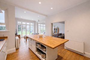 Kitchen- click for photo gallery